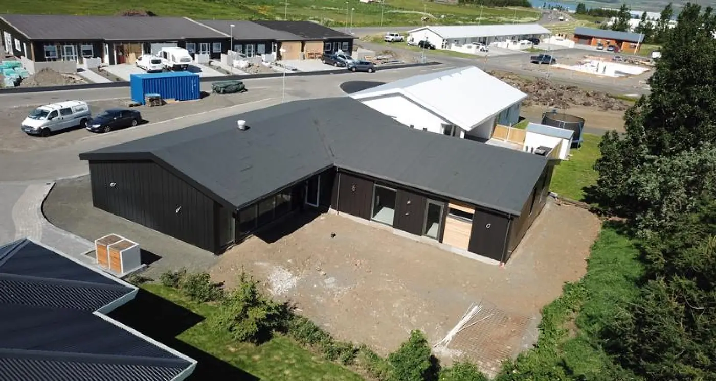 Jaðarsíða 5, Akureyri – mynd 1