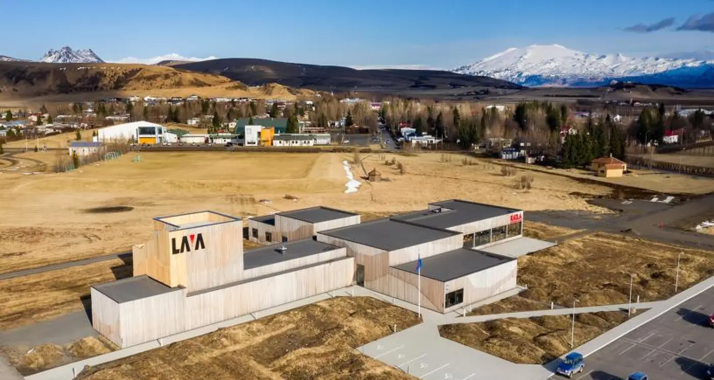 Lava, Eldfjalla- og Jarðskjálftamiðstöð á Hvolsvelli – mynd 1
